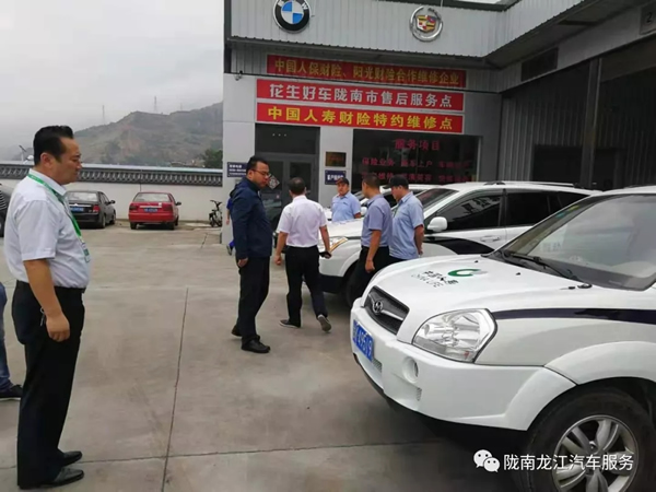 金錘鈑金，銀槍噴漆！龍江汽修值得信賴！