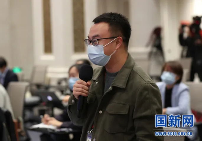 國新辦舉行制造業(yè)中小微企業(yè)緩稅政策國務(wù)院政策例行吹風(fēng)會(huì)（2）